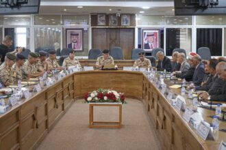رئيس هيئة الأركان المشتركة يزور كلية الدفاع الوطني الملكية الأردنية