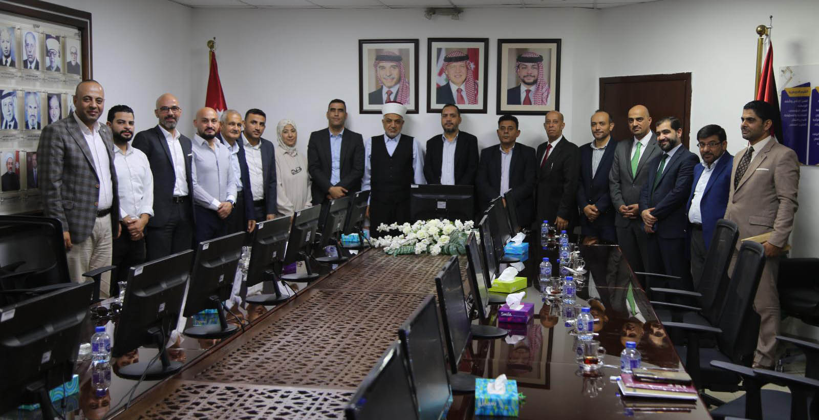 وزير الأوقاف يلتقي بعثة الحج الإعلامية