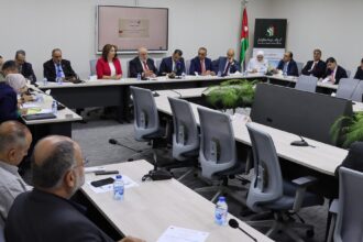 اتفاق لمأسسة العلاقة بين "الاجتماعي الاقتصادي" و"الاستثمار" النيابية