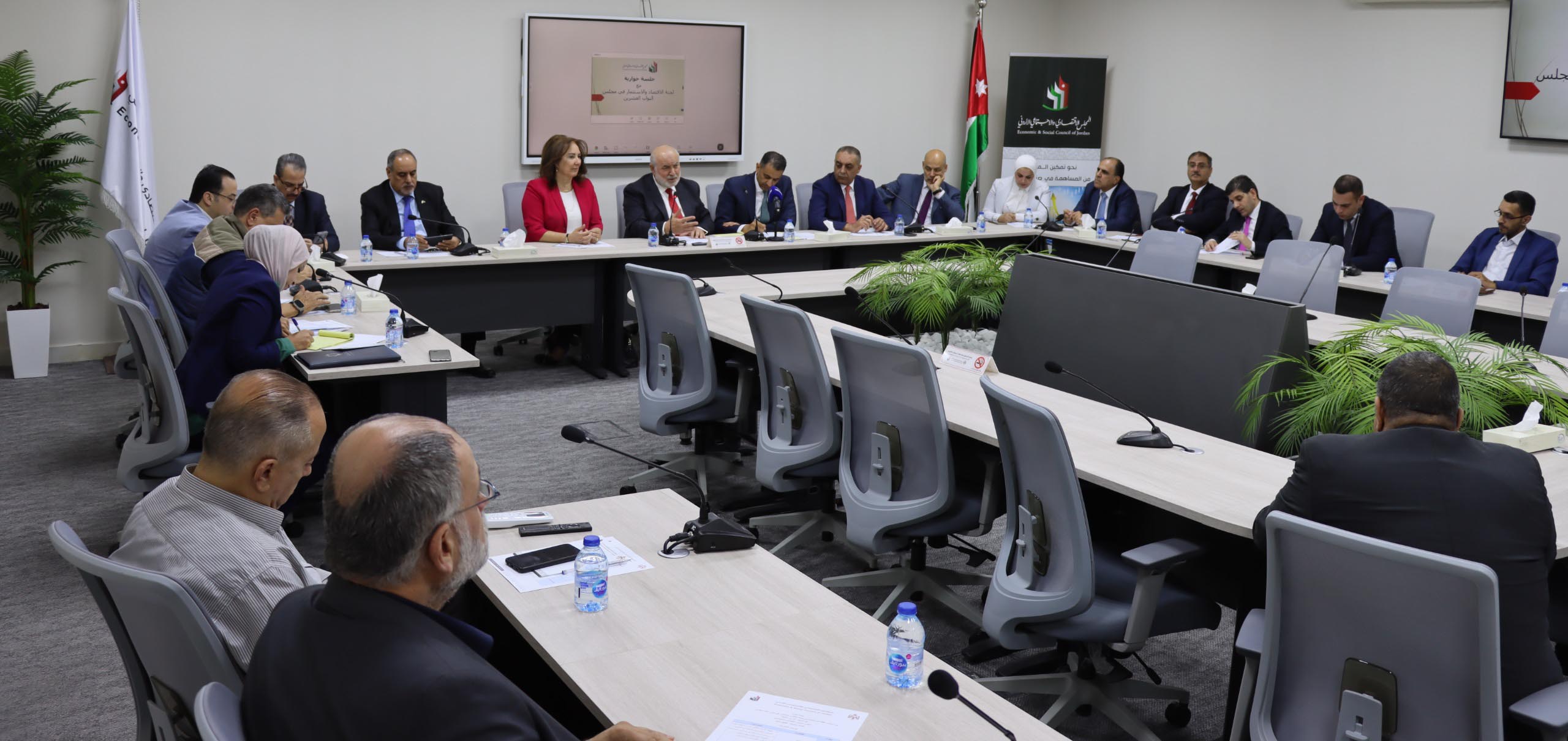 اتفاق لمأسسة العلاقة بين "الاجتماعي الاقتصادي" و"الاستثمار" النيابية
