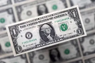 الدولار يواصل التراجع أمام العملات الرئيسية