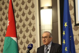 وزير الأشغال: البيئة التعليمية استثمار بمستقبل الأطفال