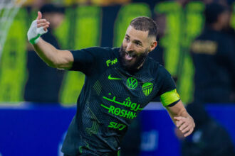 بنزيما بين الهلال والاتحاد.. قرار حاسم يُغلق باب الاحتمالات