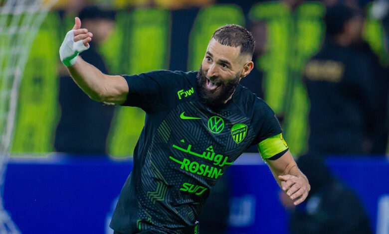 بنزيما بين الهلال والاتحاد.. قرار حاسم يُغلق باب الاحتمالات