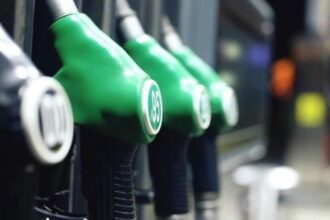 ترجيح تخفيض أسعار البنزين والديزل الشهر المقبل