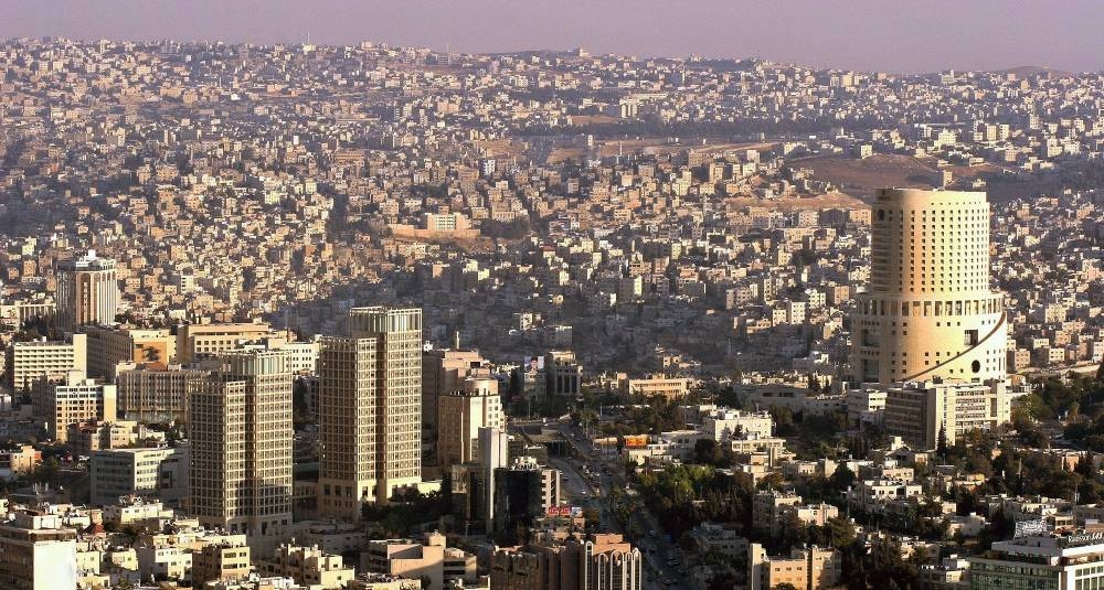 انخفاض لافت على درجات الحرارة ليلاً وتحذيرات من أجواء باردة في المرتفعات