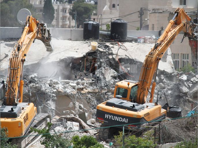 الاحتلال يهدم منزلين في رام الله وبيت لحم ويعتقل 11 فلسطينياً في الضفة