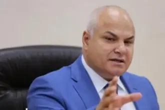 وزير العمل: 1.2 مليون عامل من 24 جنسية يعملون في القطاع غير المنظم