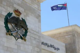 العثور على جثتي أم وابنها من الجنسية البلجيكية فقدا جراء السيول