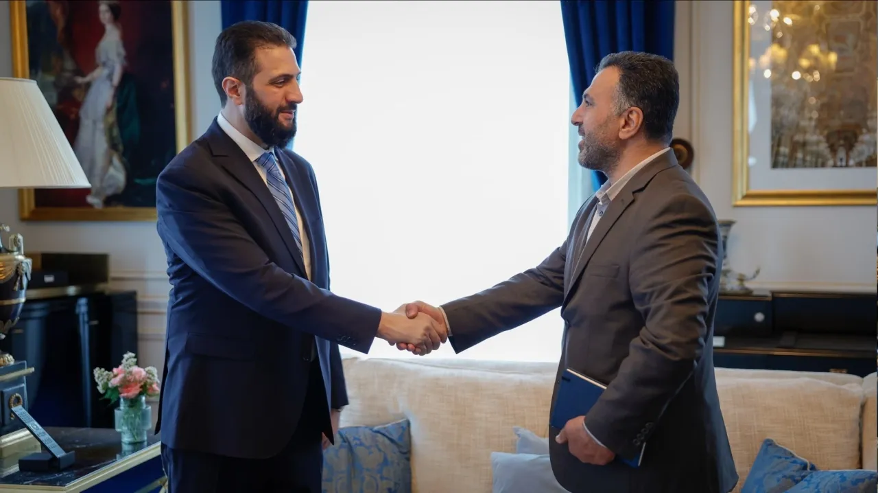 الشرع يلتقي "قيصر" في فرنسا... دلالات رمزية على طريق العدالة السورية
