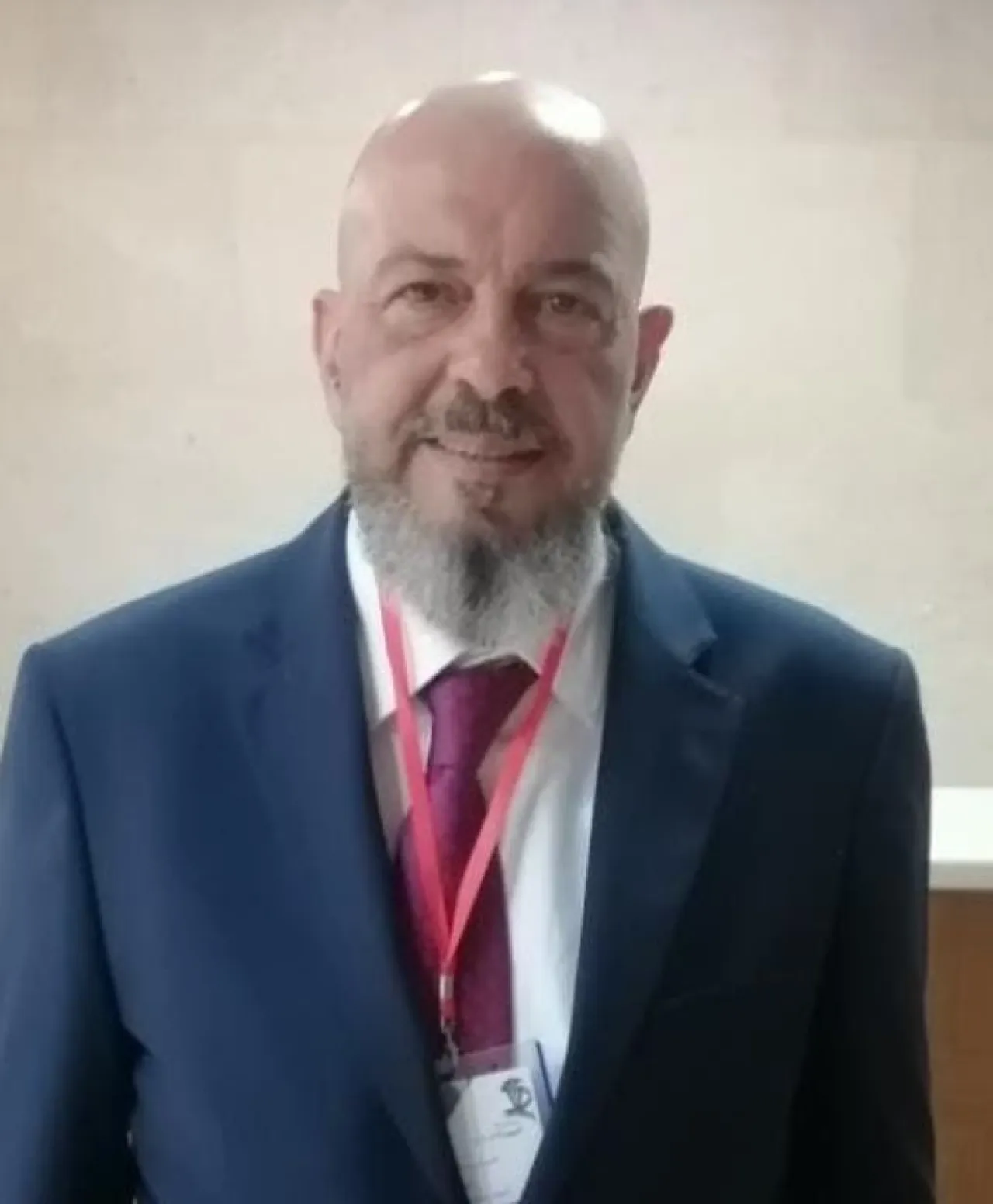 الدكتور أحمد الدحيات نقيباً للأطباء البيطريين