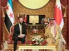 ملك البحرين يستقبل الشرع