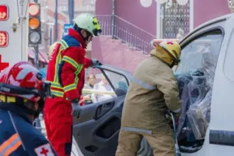 مجزرة مرورية في المكسيك... 21 قتيلاً في تصادم مروّع بثلاث مركبات