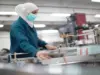 النساء يشكلن 37 % من إجمالي العاملين بالقطاع الصناعي