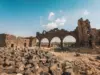 اكتشاف مبنى أثري جديد في أم الجمال خلال إزالة اعتداءات تنظيمية
