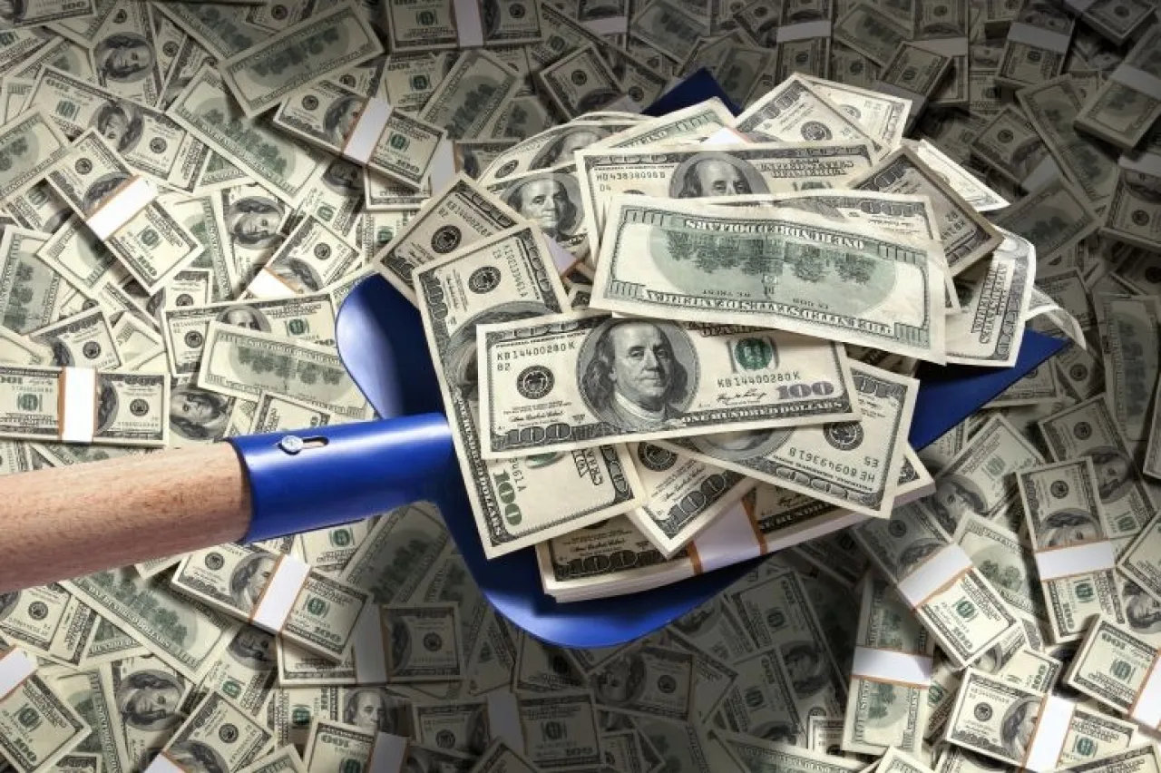 صداقة بـ200 ألف دولار تنتهي على رصيف في عمّان