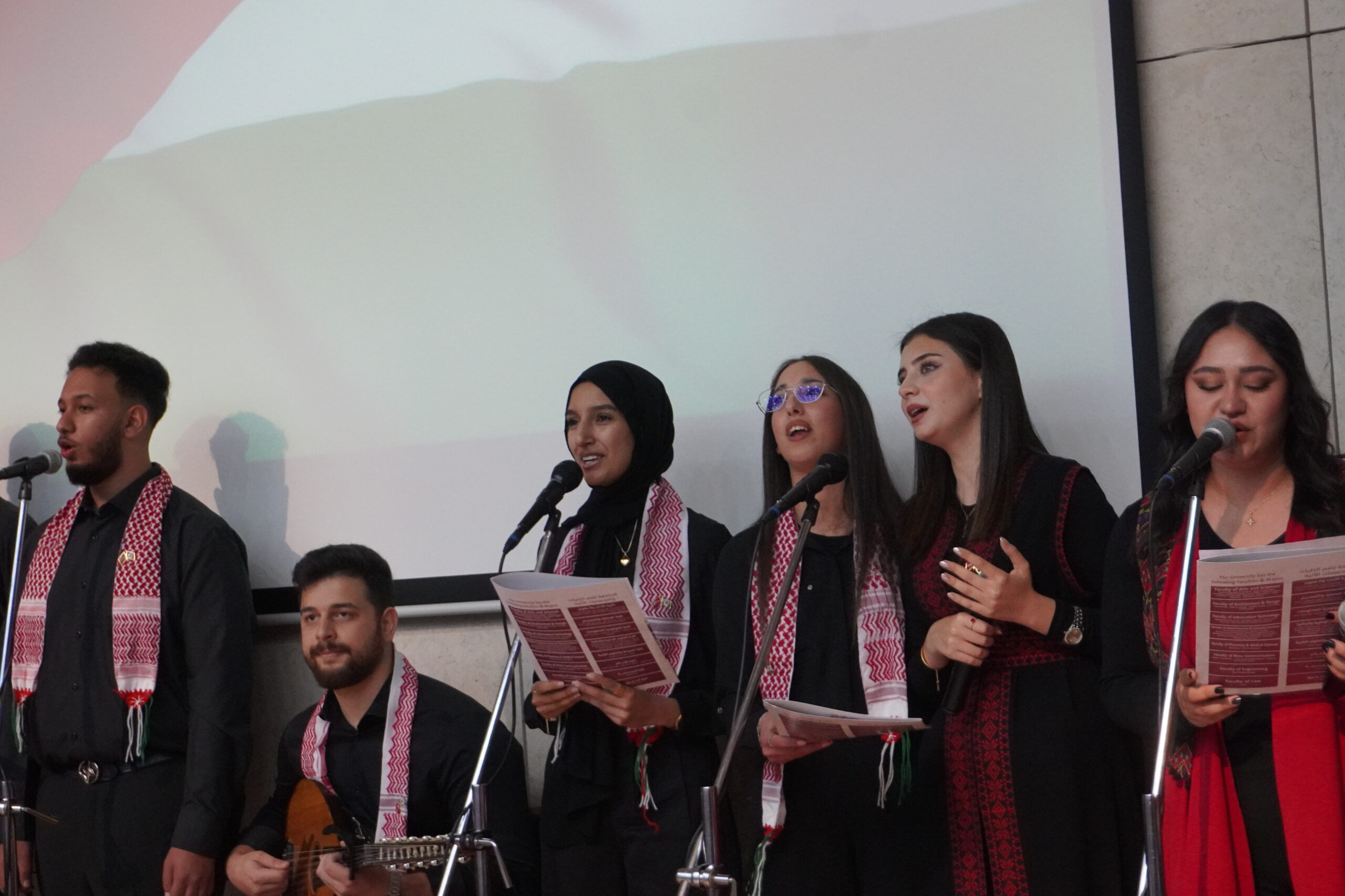 جامعة البترا تحتفل بعيد الاستقلال الـ79 وسط حضور رسمي وثقافي متنوع