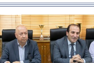 نقيب المقاولين يبحث مع مصفاة البترول مستجدات نقص مادة الإسفلت في السوق المحلي