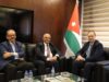 الحكومة ونقابة الصحفيين يبحثان خطة تطوير الإعلام والشراكة المستقبلية