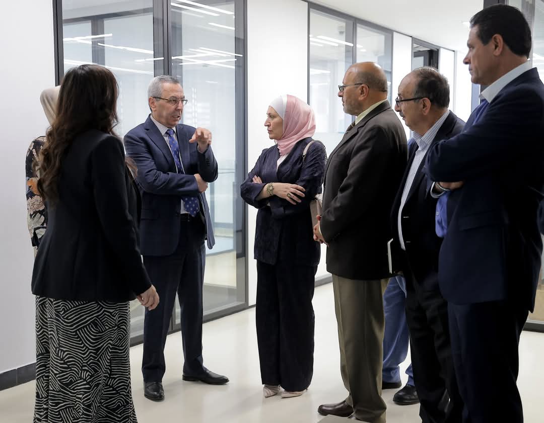 "التربية النيابية" تزور كلية لومينوس ومدرسة أم عبهرة