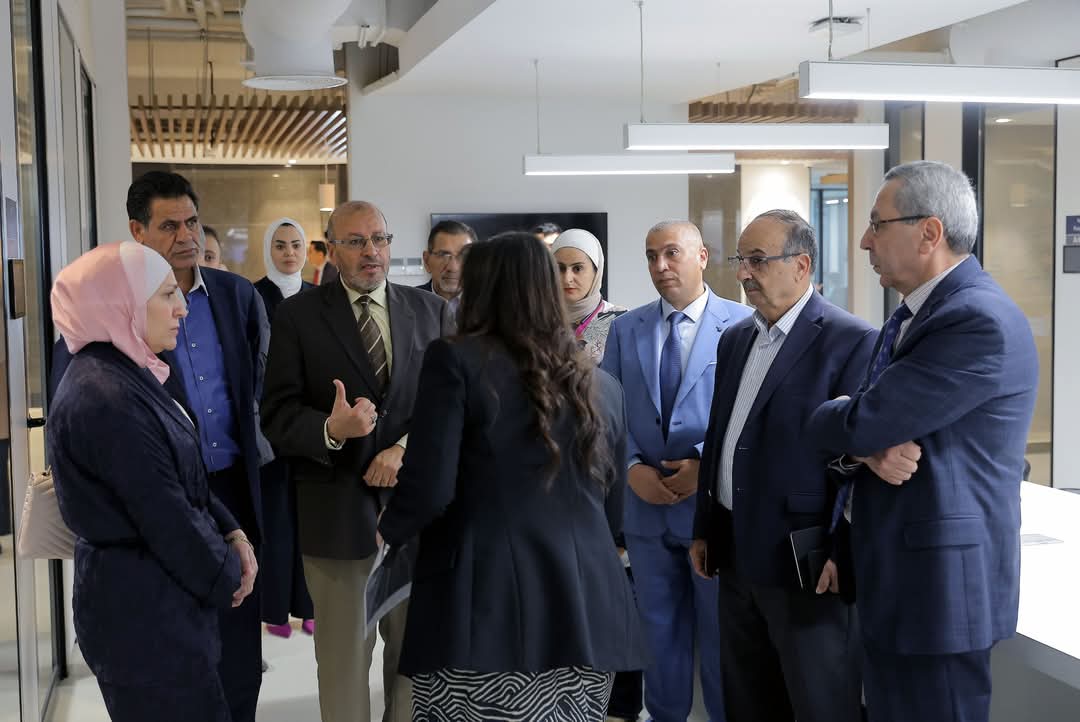 "التربية النيابية" تزور كلية لومينوس ومدرسة أم عبهرة
