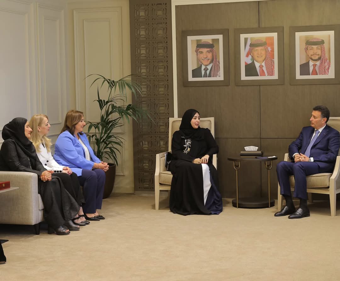 الصفدي يلتقي رئيس وأعضاء مجلس سيدات الأعمال الأردني الإماراتي