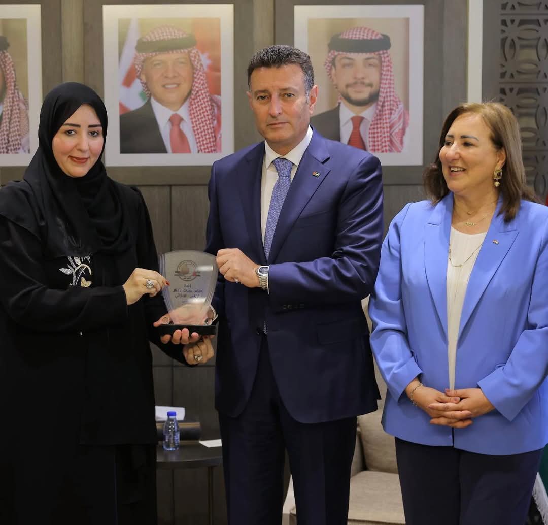 الصفدي يلتقي رئيس وأعضاء مجلس سيدات الأعمال الأردني الإماراتي