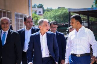 حسان يتفقد مدرسة بيت إيدس ويوجه بتوسعتها وتحسين مرافقها