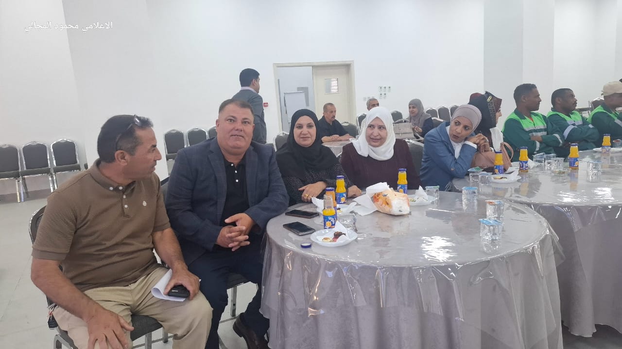 جمعية شهداء مؤتة تكرم عمال الوطن في بلدية الكرك