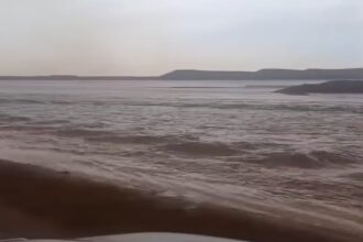 أهالي الحسا يناشدون جلالة الملك إنهاء معاناتهم من السيول التي تزهق ارواح الابرياء