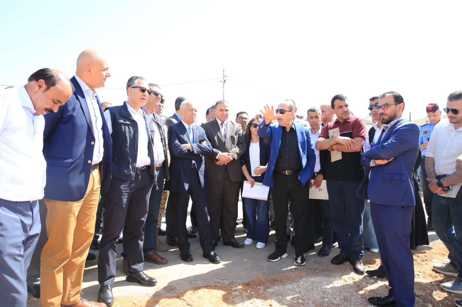 العيسوي يتفقد مشاريع تنموية في محافظة الزرقاء ضمن المبادرة الملكية لإعادة تأهيل وتطوير منطقتي تلال الفوسفات ووادي العش