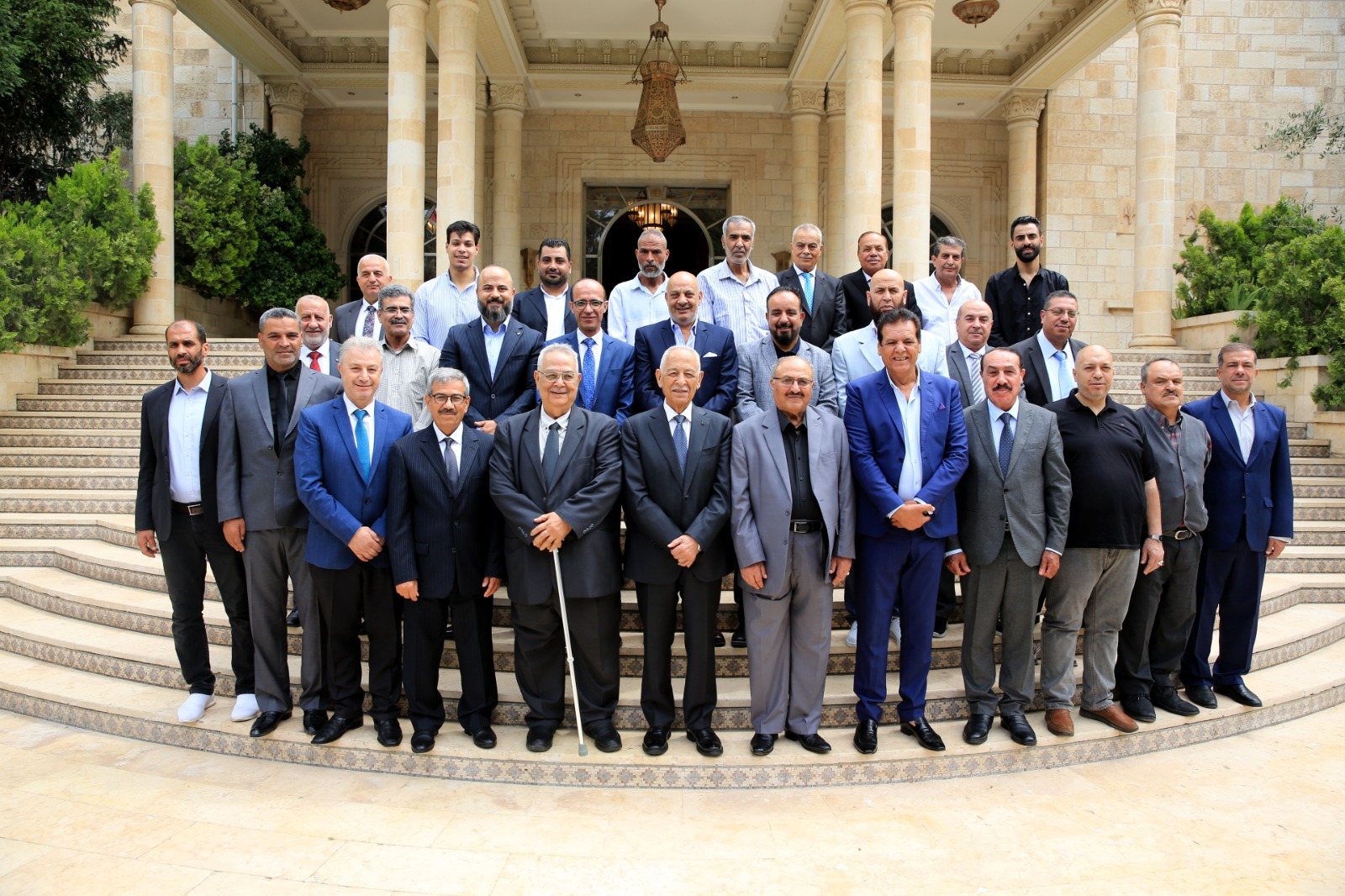 العيسوي: الملك يقود مرحلة تحديث نوعية تعزز الأمن وتدفع التنمية المستدامة