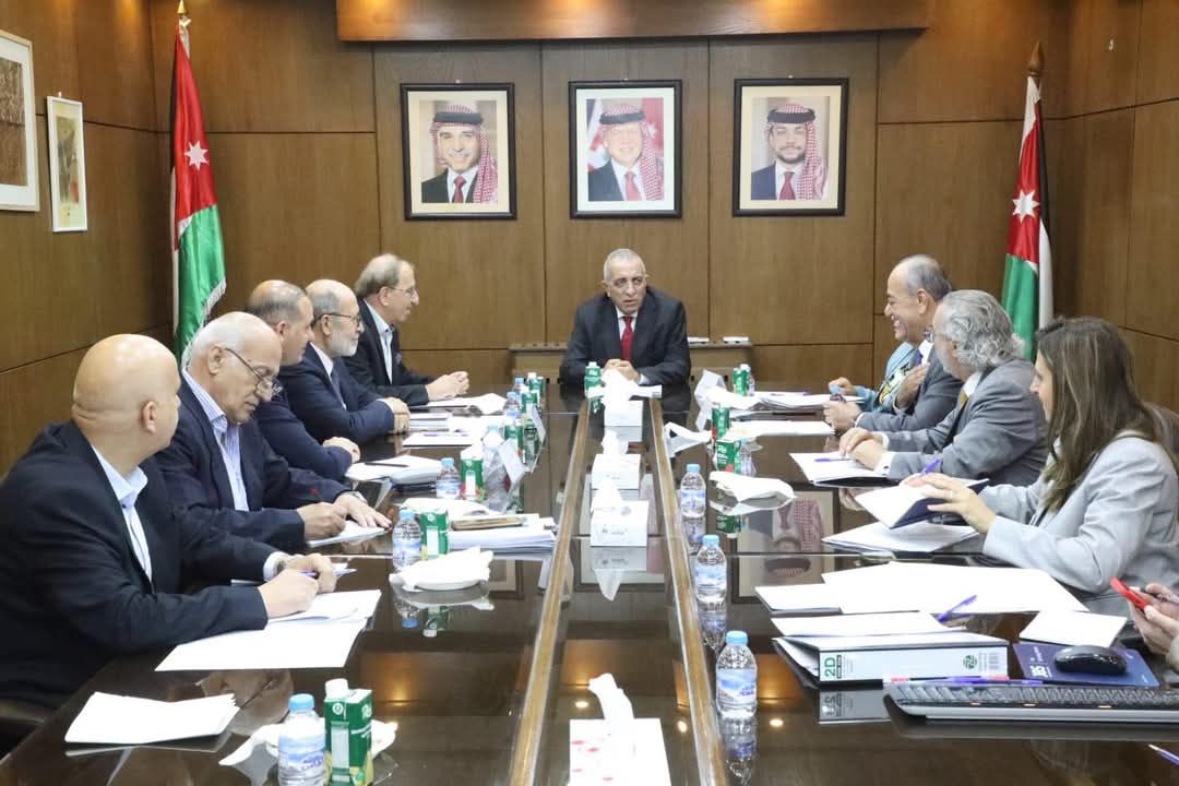 الرواشدة يجتمع بمجلس إدارة صندوق دعم الحركة الثقافية والفنية