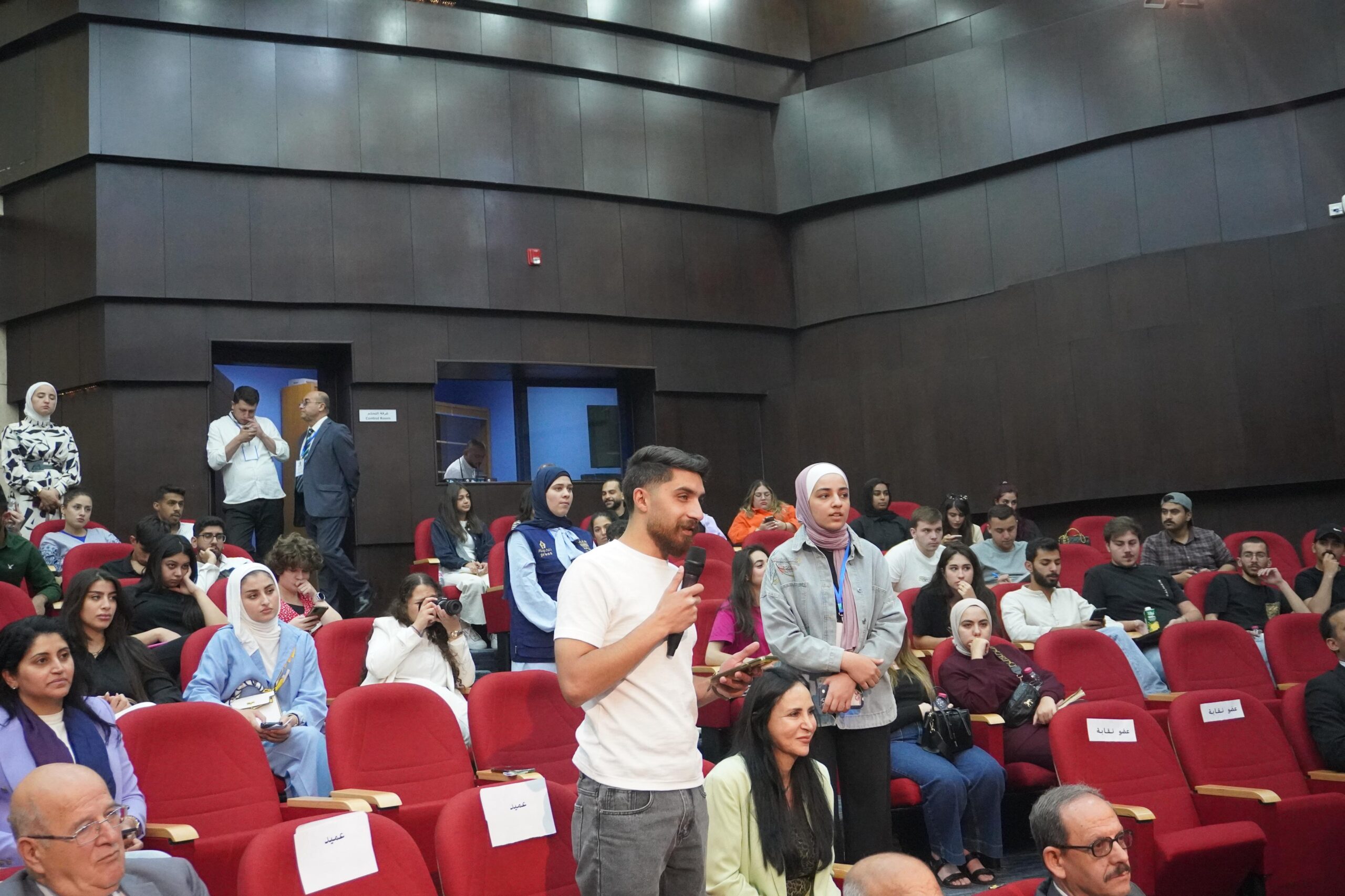 كلية الإعلام في جامعة البترا تنظّم ندوة حول الحريات الصحفية ومسؤولية الإعلام( فيديو صور)