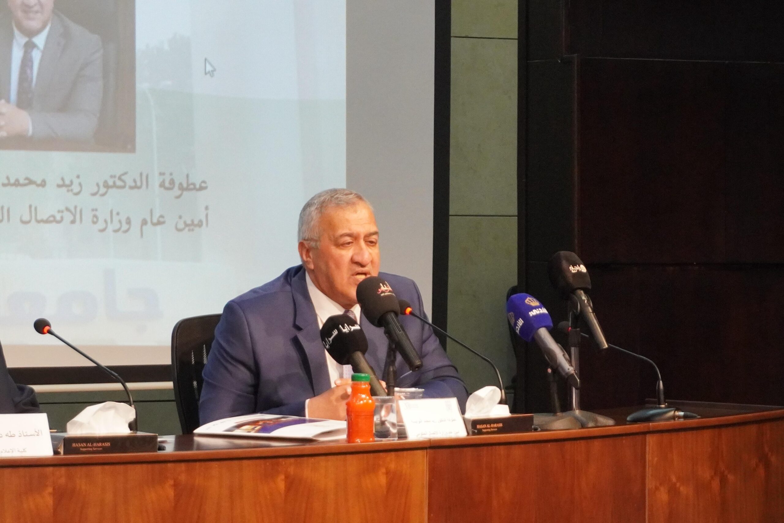 كلية الإعلام في جامعة البترا تنظّم ندوة حول الحريات الصحفية ومسؤولية الإعلام( فيديو صور)
