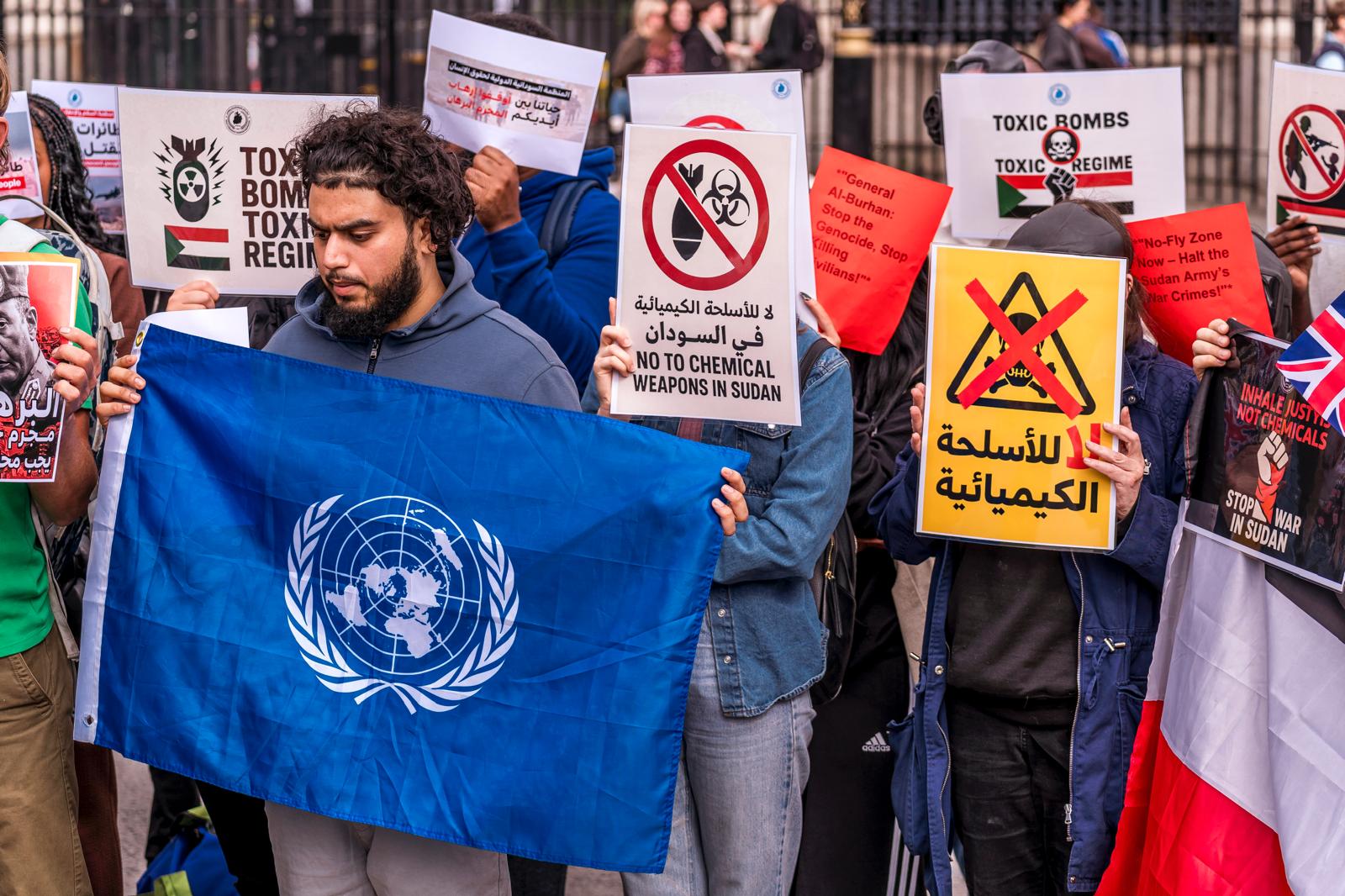 احتجاجات في لندن تُندد ب استخدام الجيش السوداني للأسلحة الكيميائية