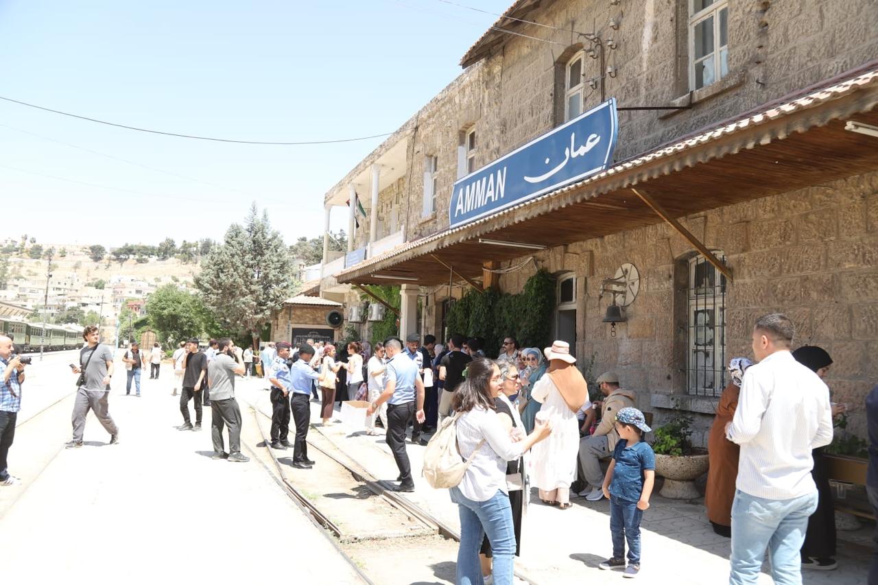 السفير التركي يزور مؤسسة الخط الحديدي الحجازي الأردني ويشارك في رحلة ترفيهية مميزة