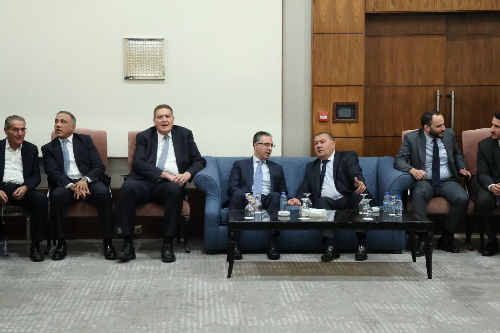 آل يعيش وآل كنعان مصاهرة ونسب .. الوزير القضاة طلب والشيخ الخريشا اعطى