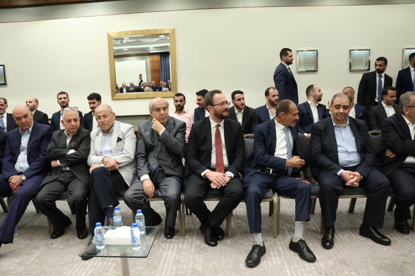 آل يعيش وآل كنعان مصاهرة ونسب .. الوزير القضاة طلب والشيخ الخريشا اعطى