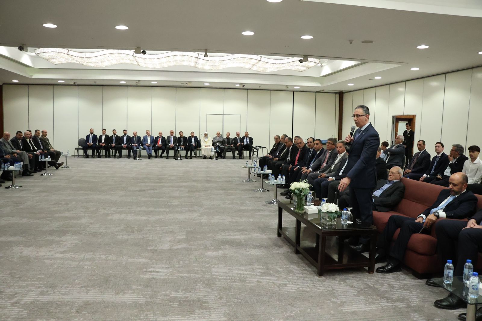 آل يعيش وآل كنعان مصاهرة ونسب .. الوزير القضاة طلب والشيخ الخريشا اعطى