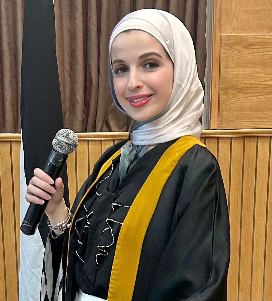 الطبيبة شهد المحيسن تنال درجة الماجستير في الصحة العامة من الجامعة الأردنية