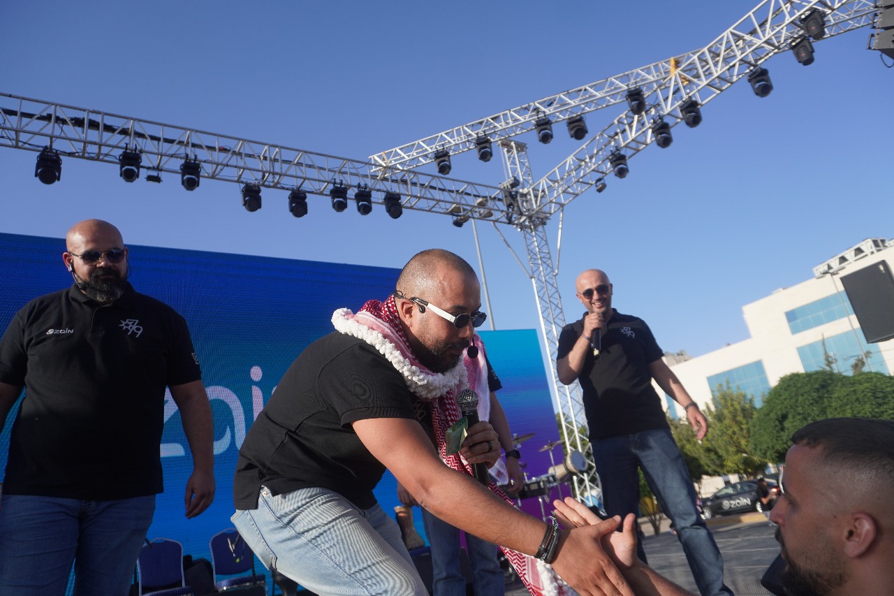زين تحتفل بعيد الاستقلال الـ79 في حدائق الملك عبدالله الثاني(فيديو وصور)