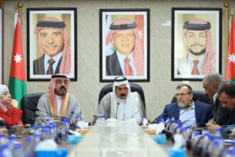 النقل النيابية تبحث تحسين خدمات النقل وتعزيز الربط بين المحافظات