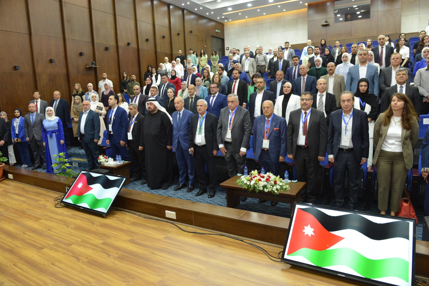 صورة حول : مؤتمر الإبداع بجامعة البترا يدعو لربط البحث العلمي بالأولويات الوطنية وخدمة التنمية مؤتمر الإبداع بجامعة البترا يدعو لربط البحث العلمي بالأولويات الوطنية وخدمة التنمية