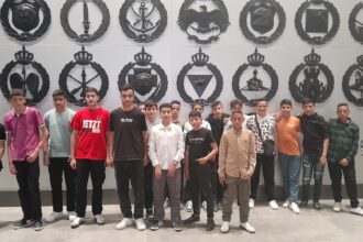 شباب مركز حرثا يزورون متحف صرح الشهيد لتعزيز الوعي الوطني