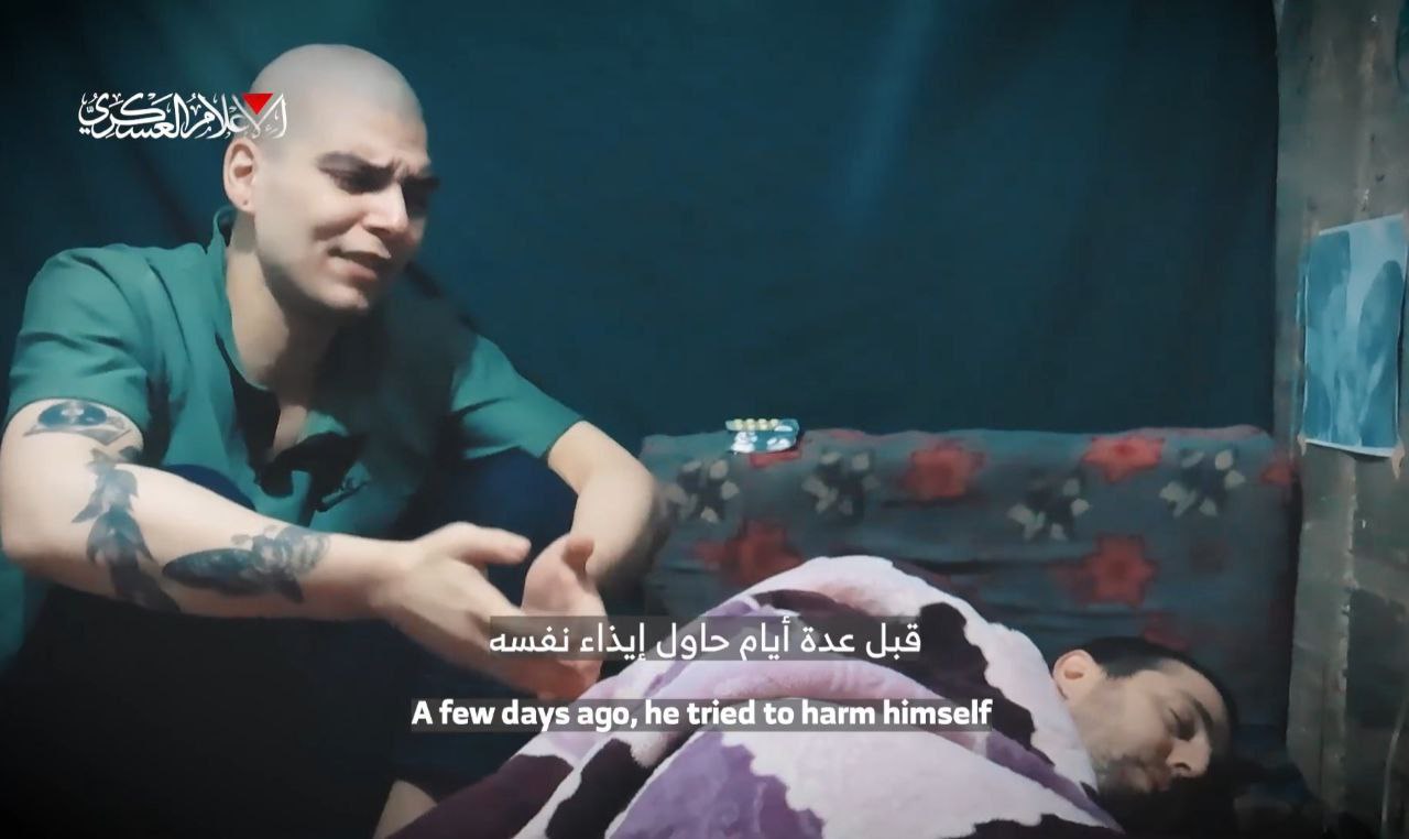 أسير إسرائيلي في قبضة القسام: "توقفت عن الطعام.. ومصيرنا بأيديكم"