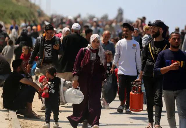 تحذيرات أممية: الاحتلال يستخدم المساعدات للابتزاز الإنساني في غزة