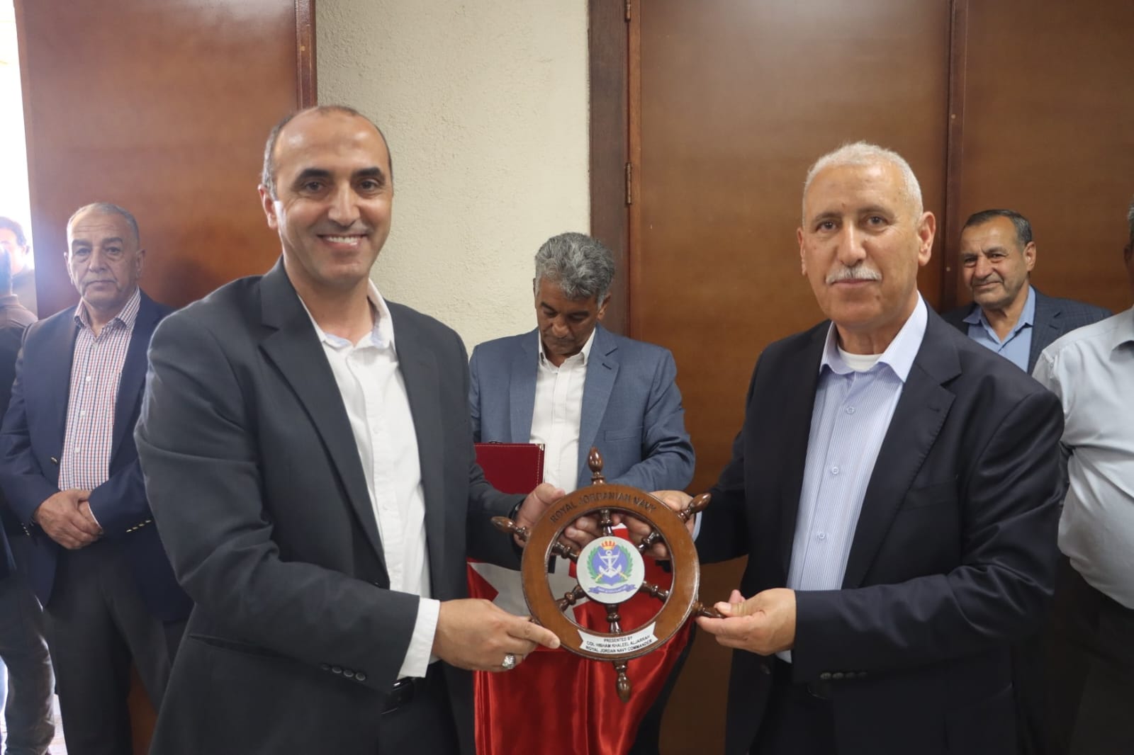 ‎قيادة القوة البحرية والزوارق الملكية تنظم لقاء مع عددٍ من متقاعديها العسكريين في محافظة معان