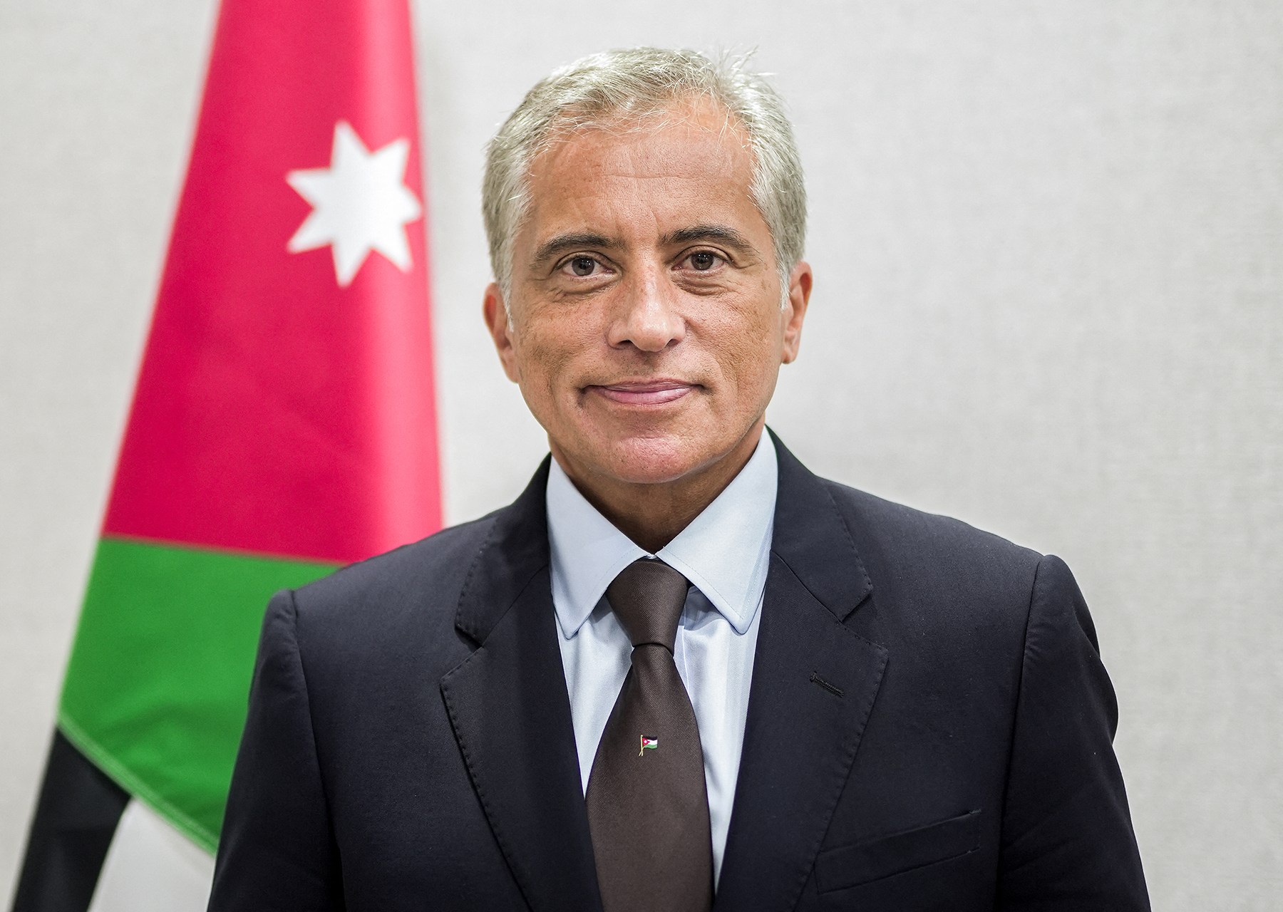 حسان يشيد بتخصيص شركة الكهرباء الأردنية ( جيبكو) 5% من أرباحها لدعم قطاعات الصحة والتعليم والنقل العام