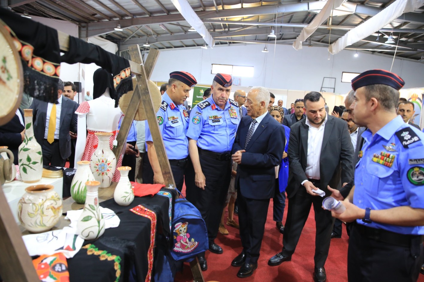 العيسوي يفتتح فعاليات معرض “إبداعات أردنية في عهد الهاشميين